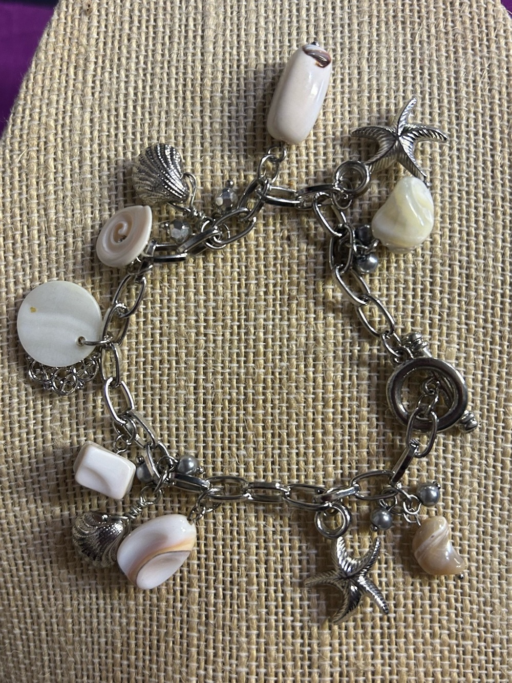 NWOT Anthropologie Silver Tone Seashell Charm Bracelet